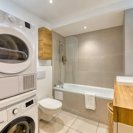 Laxelle A Stylish F4 In The Heart Of Rouen! *